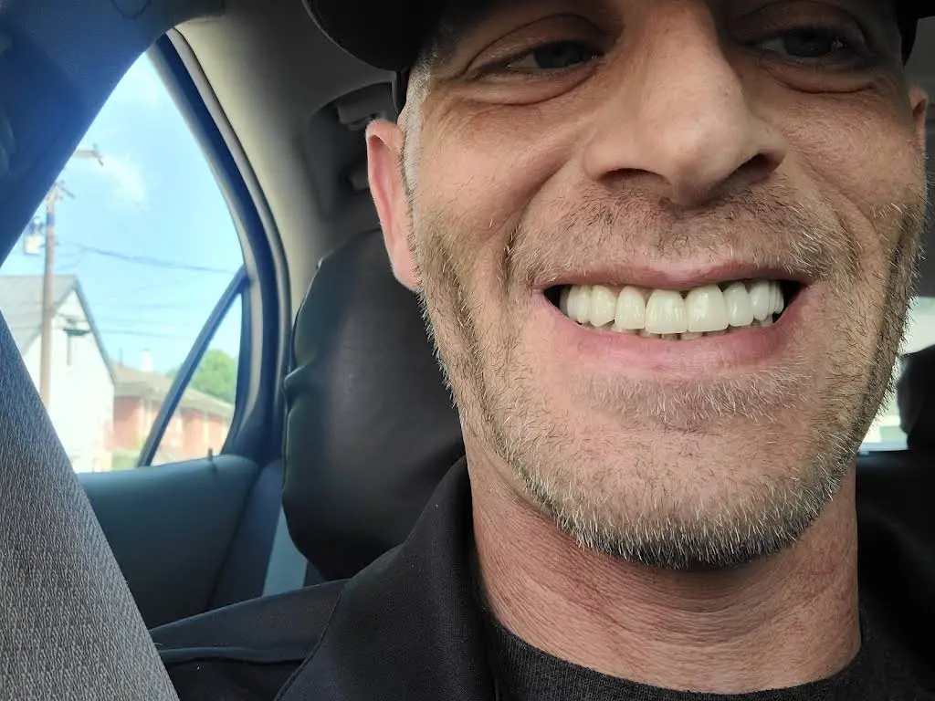 Advantage Dental & Dentures