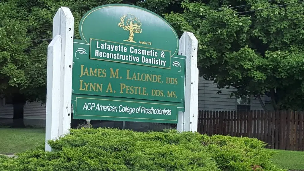 Lafayette Implant and Cosmetic Dentistry: James Lalonde, DDS