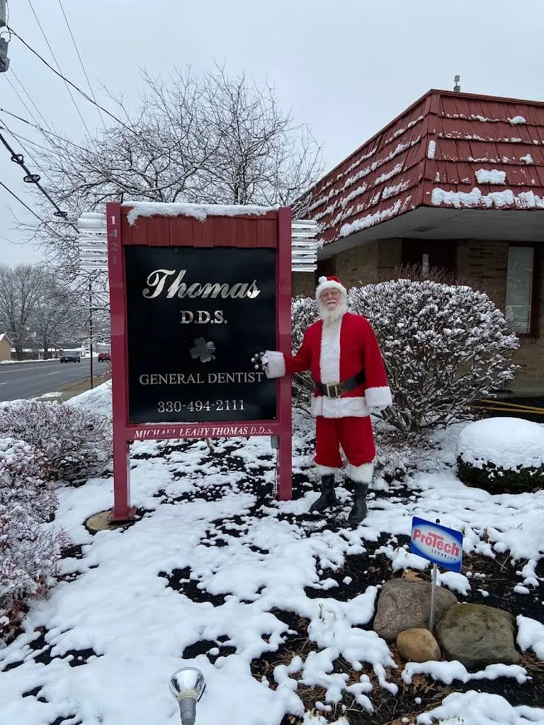 Thomas & Associates, DDS
