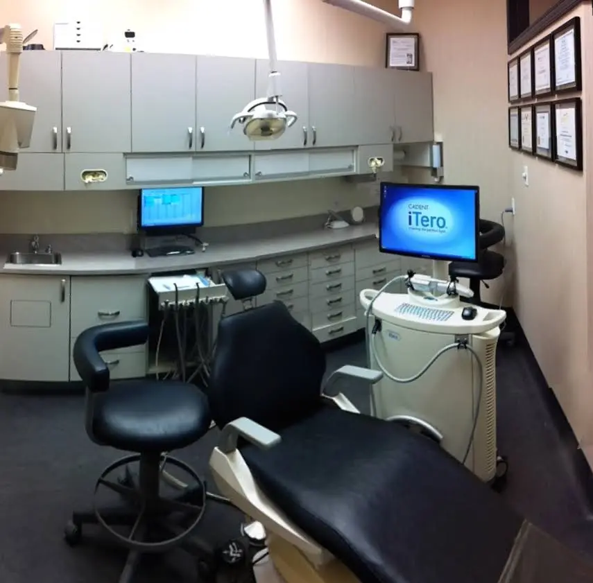 Royal Bank Plaza Dental Centre