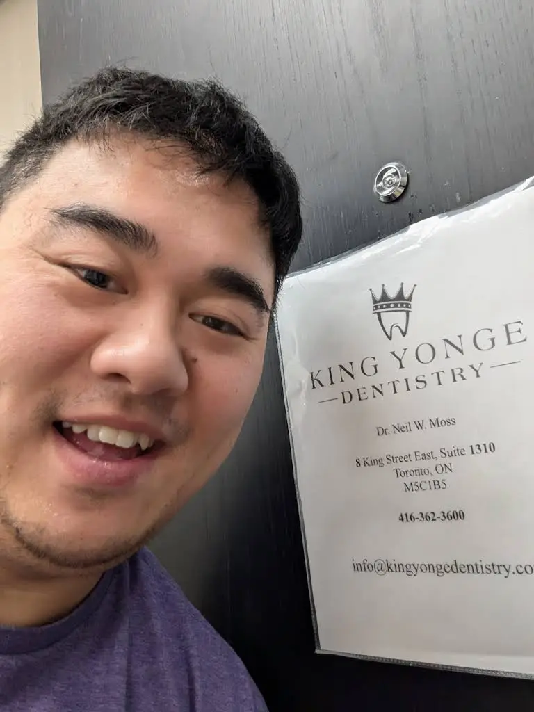 King Yonge Dentistry / Dr. Neil W. Moss