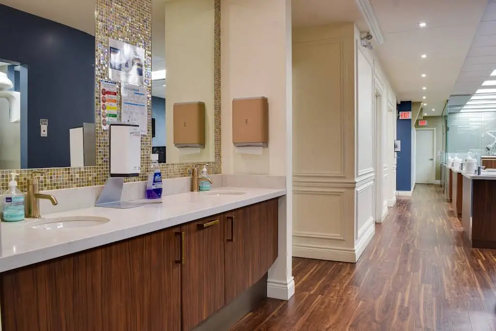 Orthodontics on Danforth