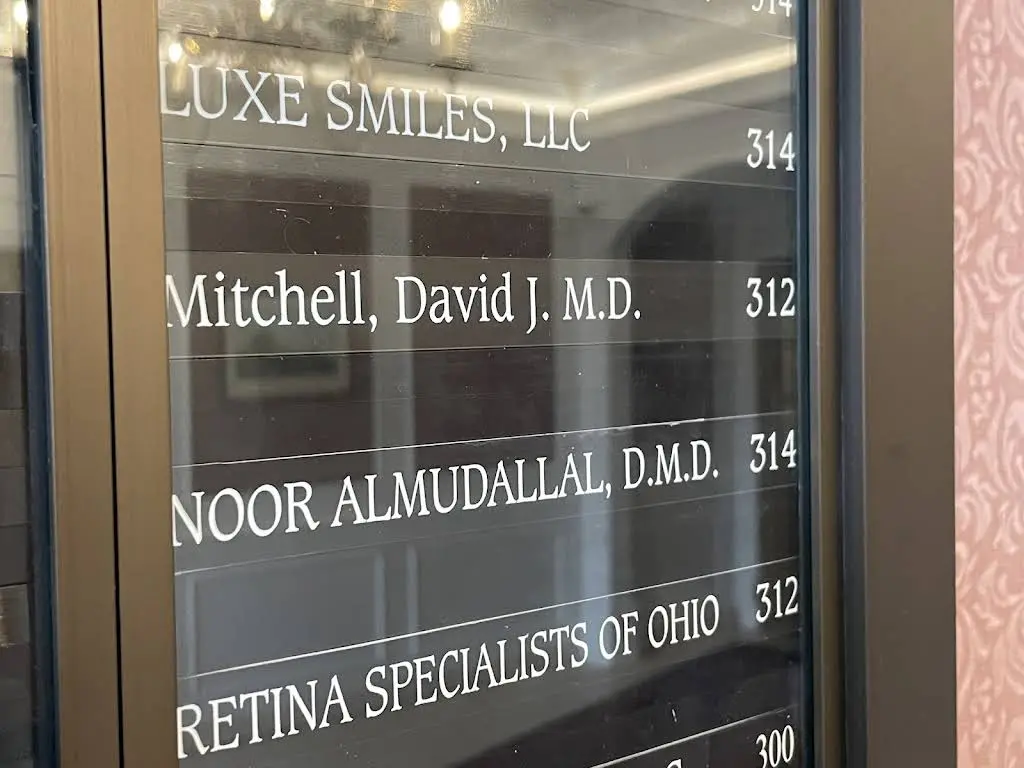 LuxeSmiles Dental of Mayfield