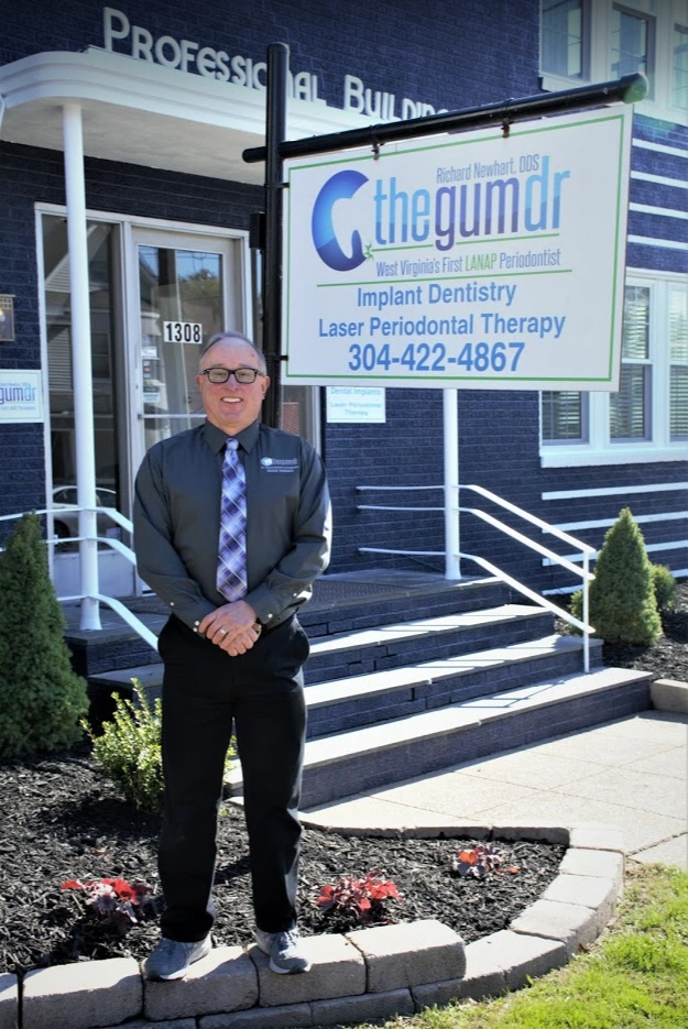 Richard Newhart, DDS