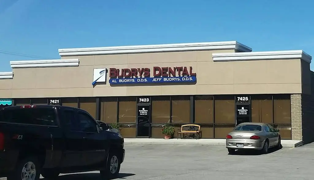 Budrys Dental