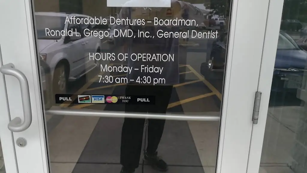 Affordable Dentures & Implants