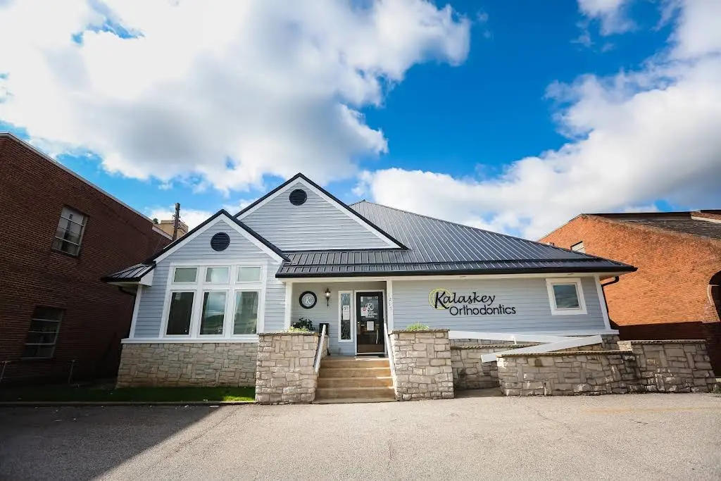 Kalaskey Orthodontics - Professional dental clinic exterior with modern facilities