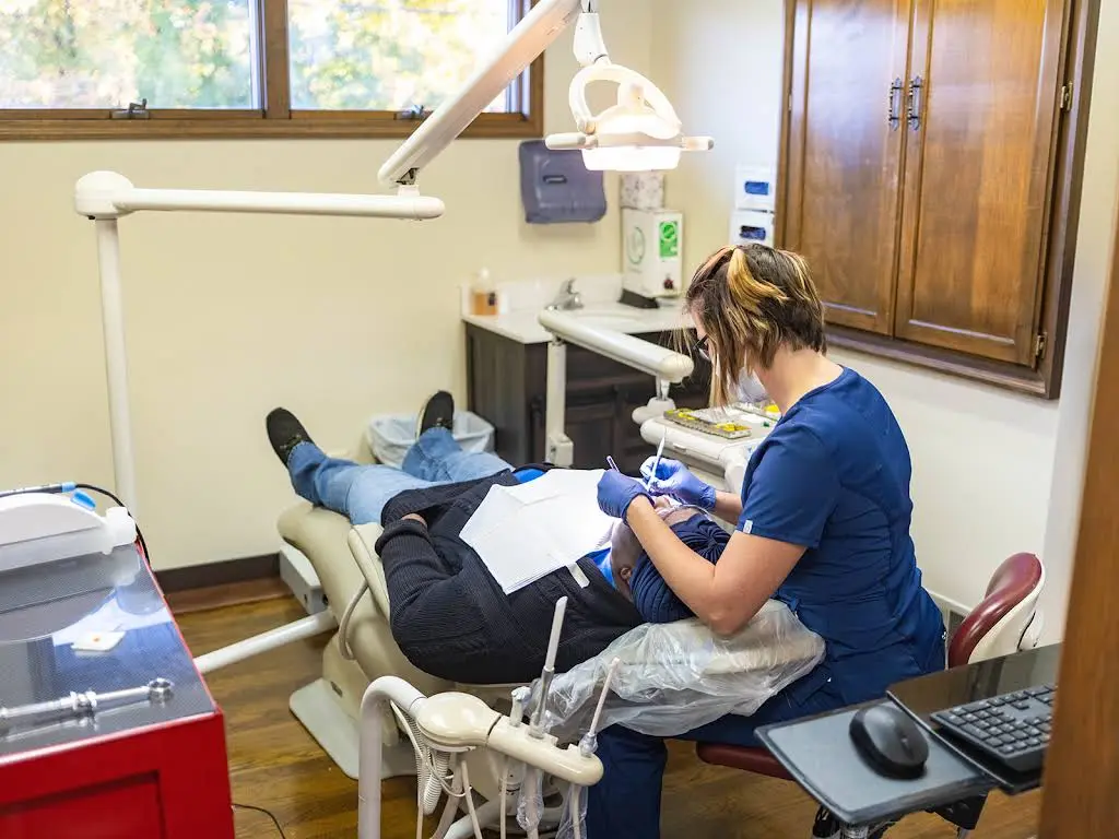 SOMERSET 5:16 Clinic Christian Medical/Dental
