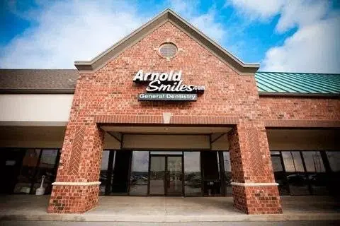 Arnold Smiles