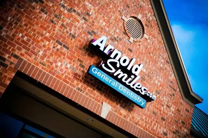 Arnold Smiles