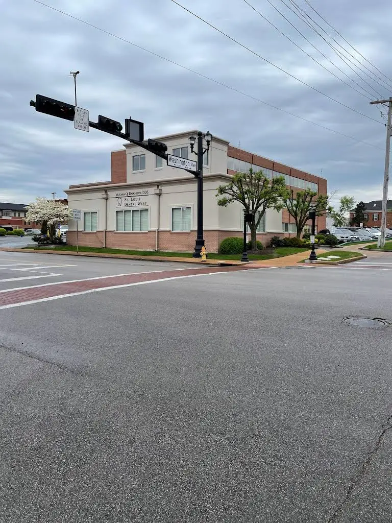 St. Louis Dental West - Victoria Q. Daugherty, DDS