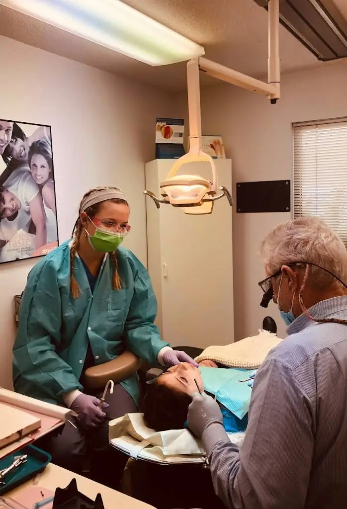 The Smile Center-Don Foster, DDS