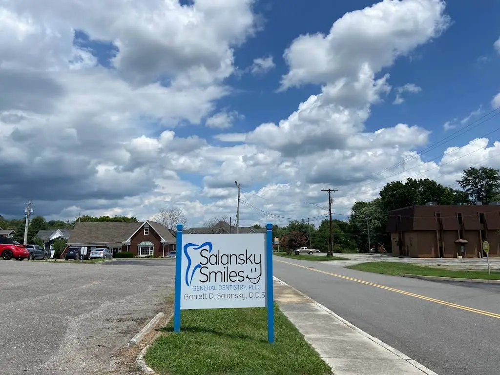 Salansky Smiles General Dentistry, PLLC