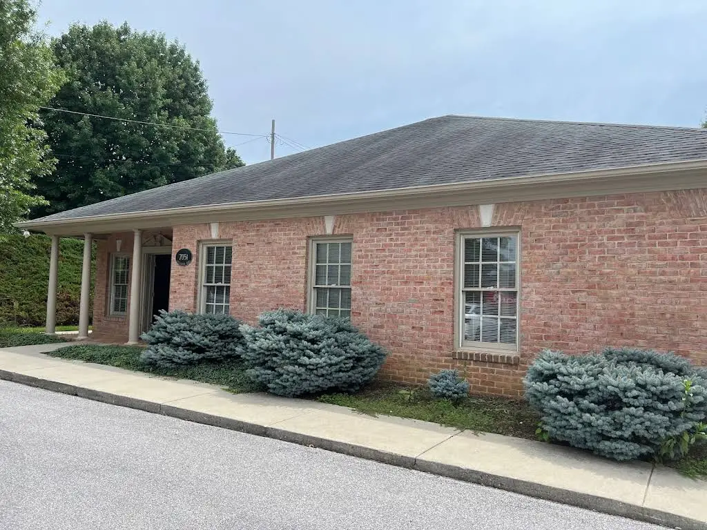Henritze Dental Group - Hollins