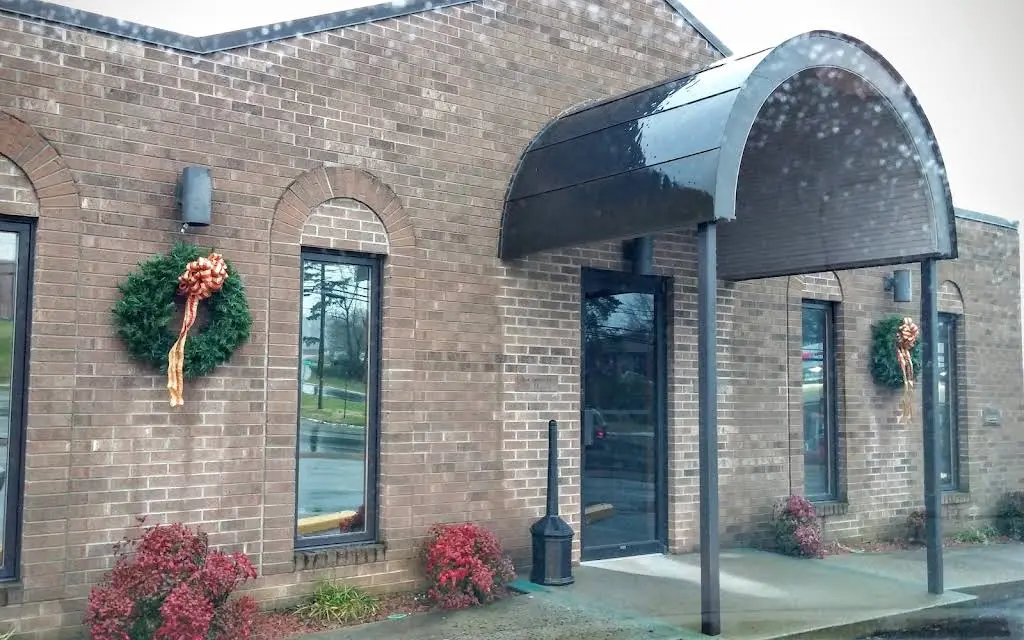 L Dean Simmons DDS