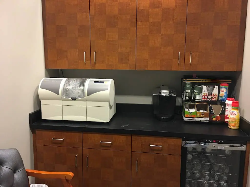 The Dental Center Gravois Bluffs