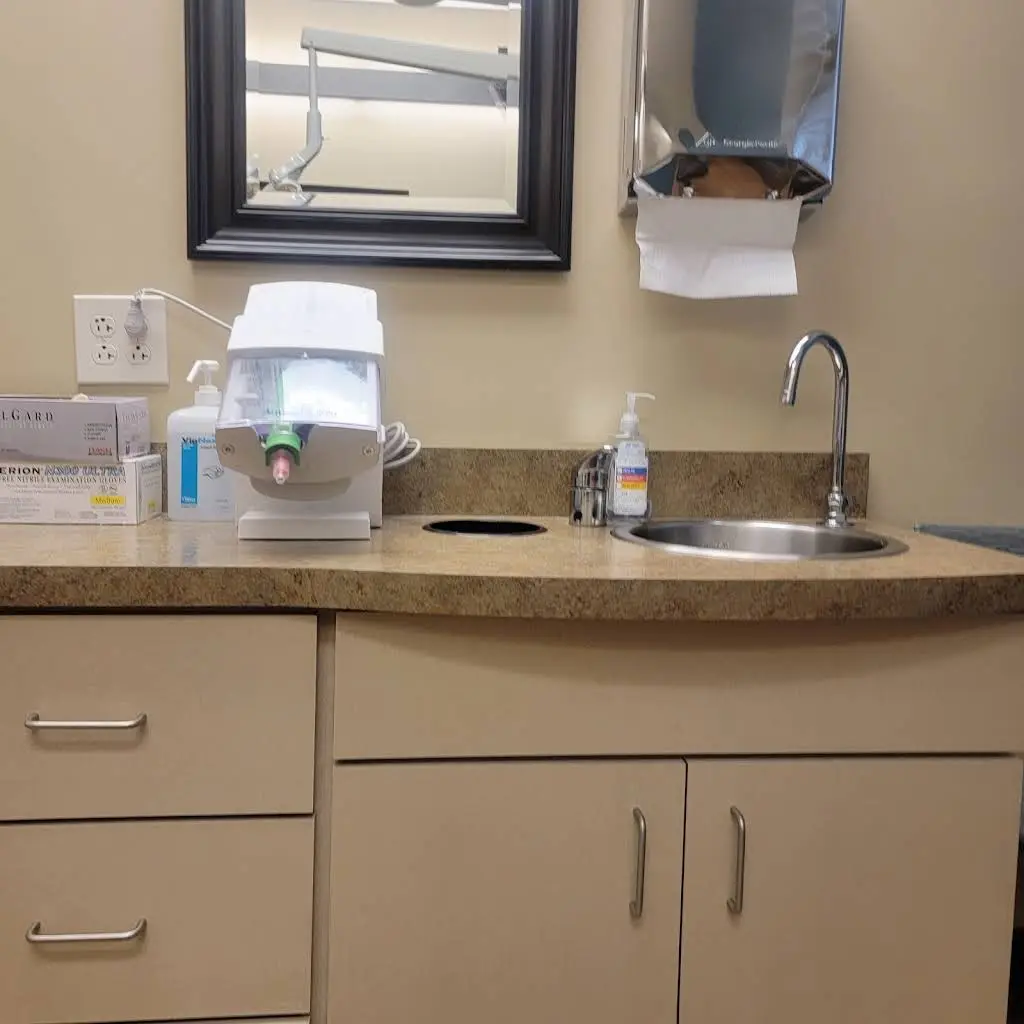 Knoxville Smile Center - Michael J Solly, DDS