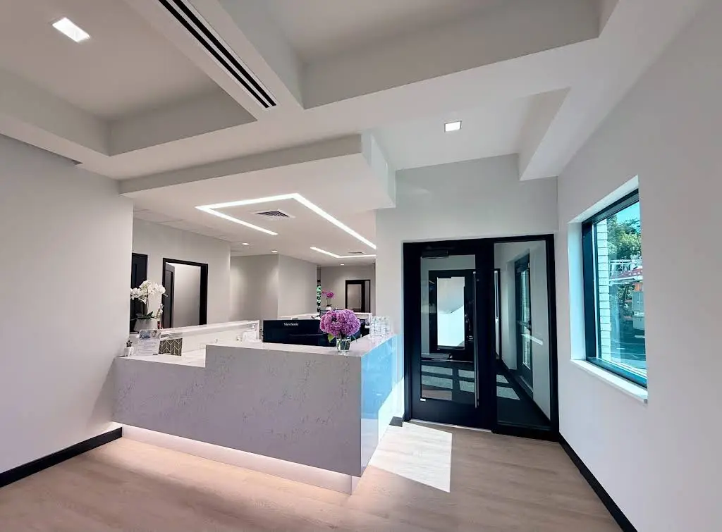Schlueter Periodontics & Implants