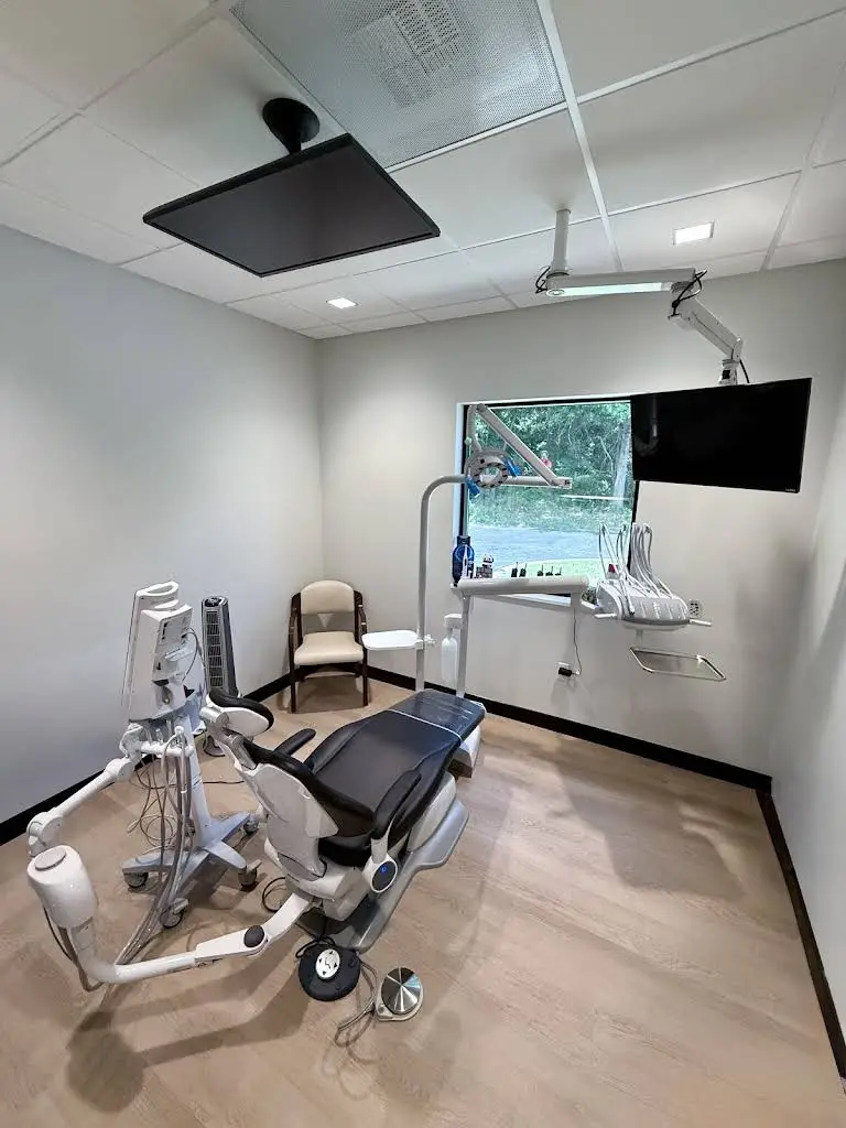 Schlueter Periodontics & Implants