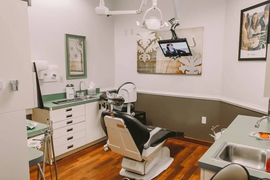 Willis & Associates Family Dentistry - Fishersville