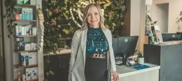LAT Dentistry - Dr. Lindsay Thorn, DMD