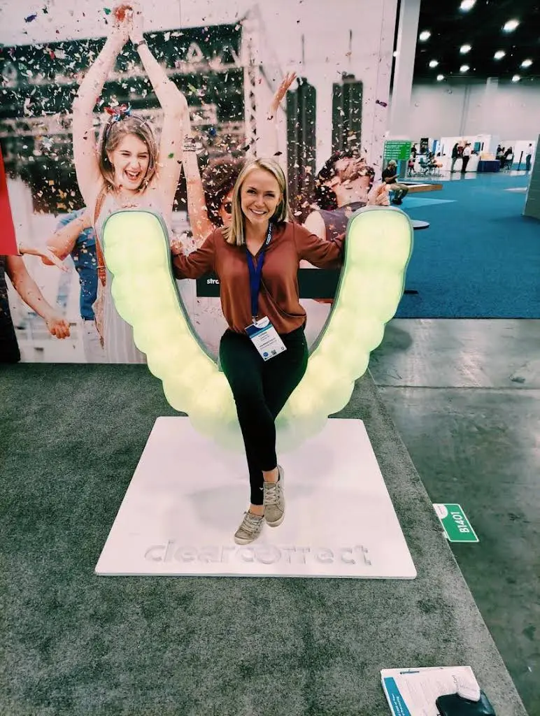 LAT Dentistry - Dr. Lindsay Thorn, DMD