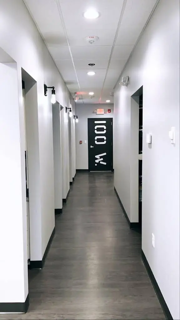 100 West Dental