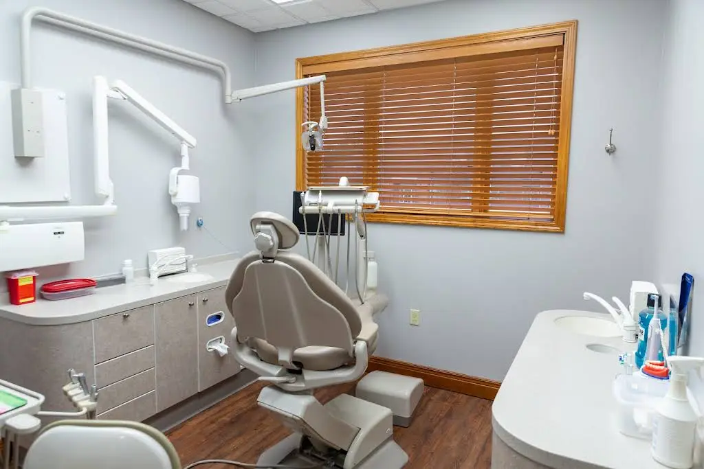 Knoxville Prosthodontics- Daniel J. Burgin, DMD