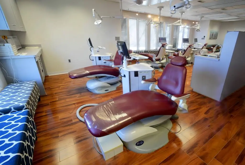 Roanoke Valley Orthodontics: David L Jones, DDS