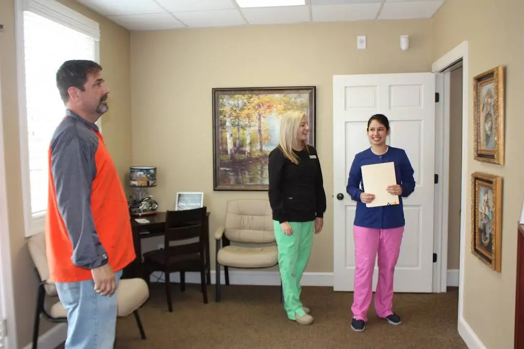 Advance Family Dental