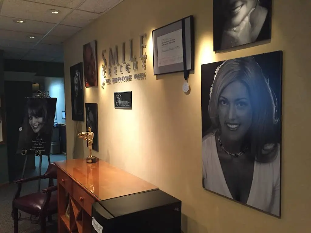 Smile Designs of the Shenandoah Valley: Kenneth L. Banks, DDS