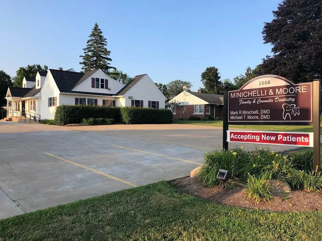 Minichelli & Moore Dentistry