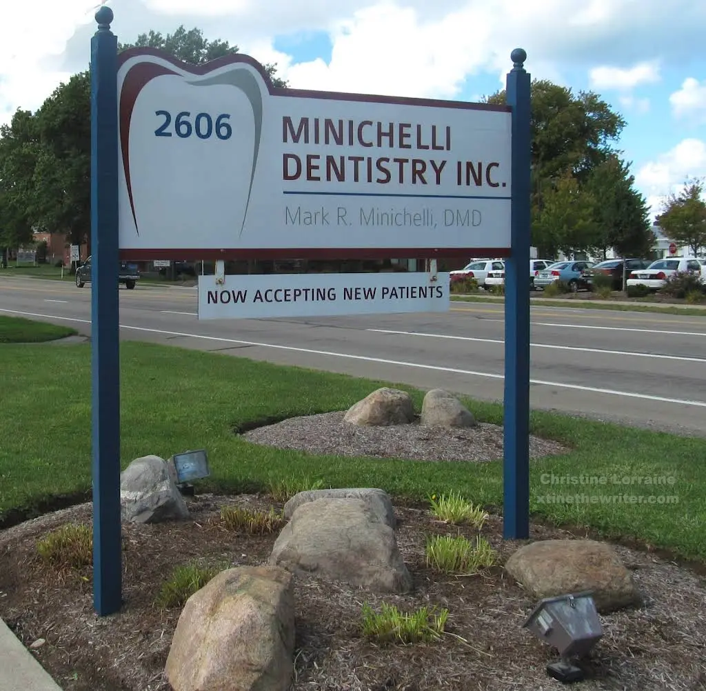 Minichelli & Moore Dentistry