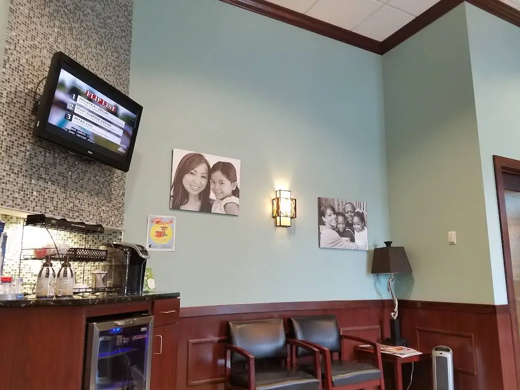 Streets of St. Charles Dental