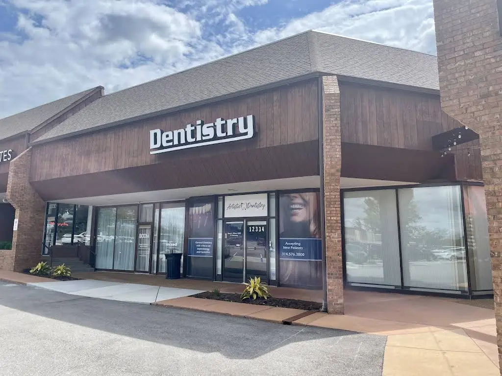 Artistic Dentistry - Professional dental clinic exterior with modern facilities