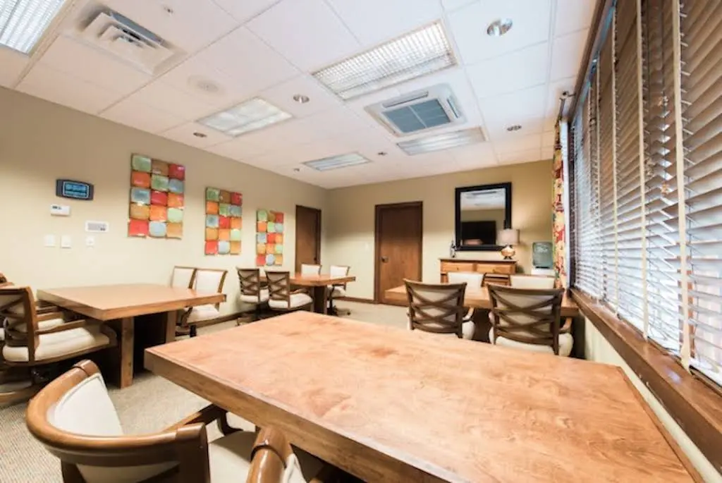 East Tennessee Periodontics LLC: Pamela Cain, DDS