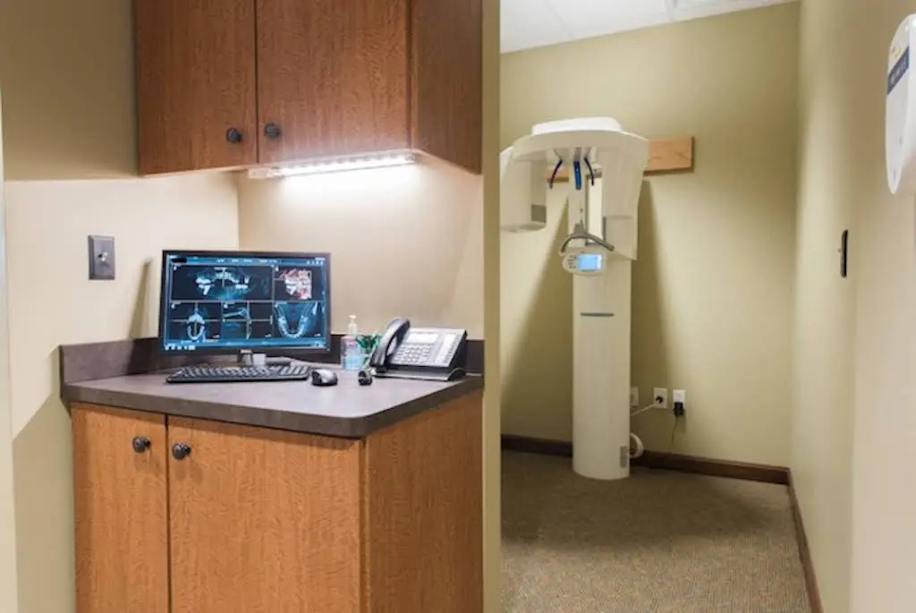 East Tennessee Periodontics LLC: Pamela Cain, DDS