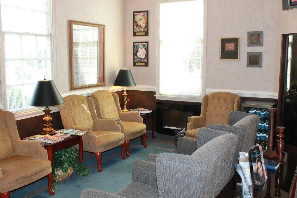 Dr. Kevin S. Midkiff Family & Cosmetic Dentistry