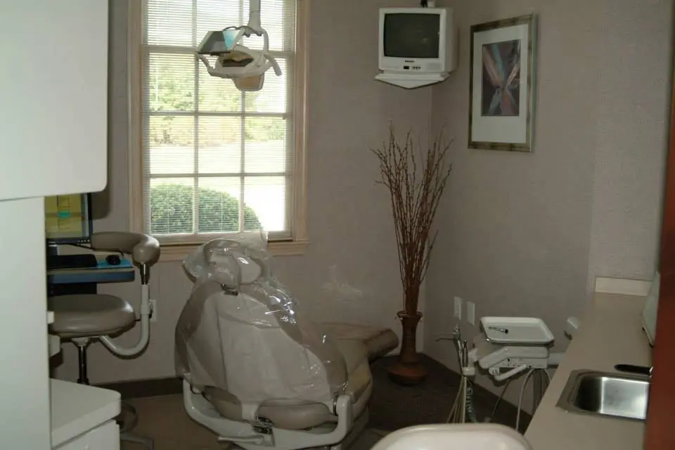 Dr. Kevin S. Midkiff Family & Cosmetic Dentistry