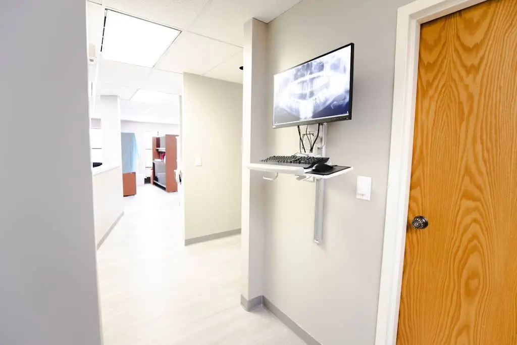 Town and Country Cosmetic Dentistry and Implant Center