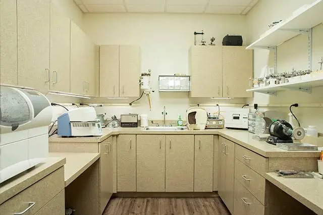 Knoxville Dental Care: Bradley White DDS
