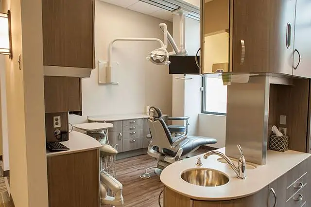 Knoxville Dental Care: Bradley White DDS
