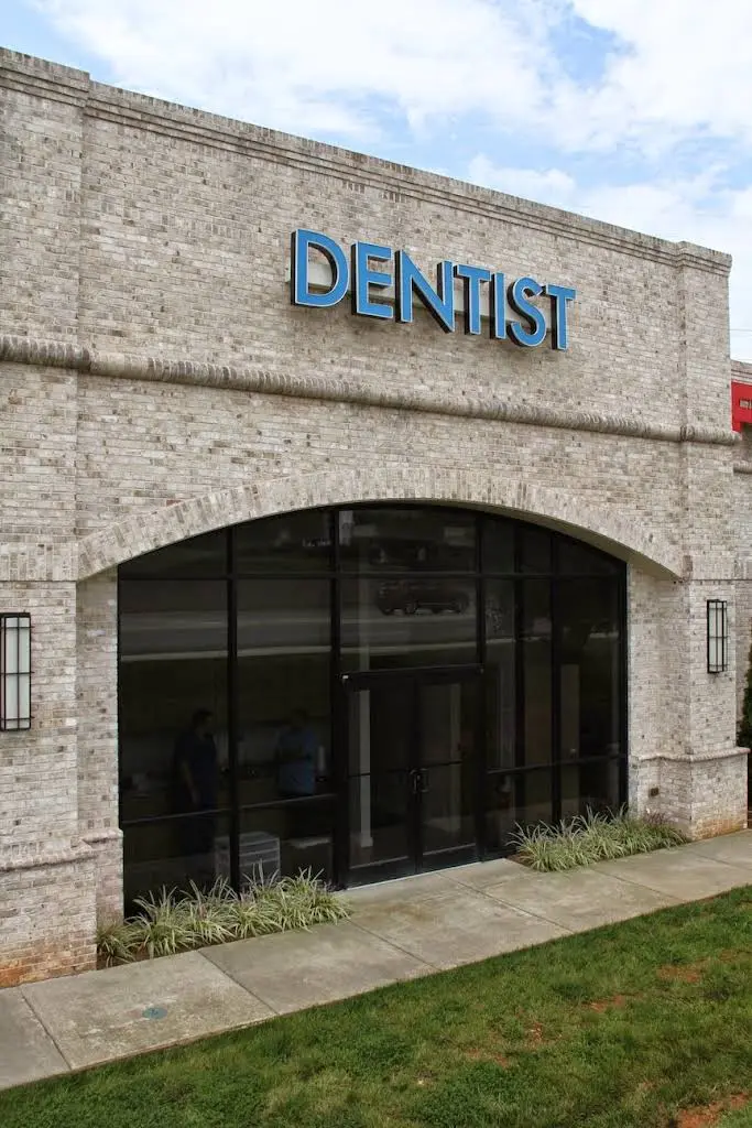 Friendly Dental Group of Winston-Salem - Professional dental clinic exterior with modern facilities