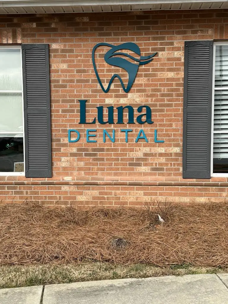 Luna Dental