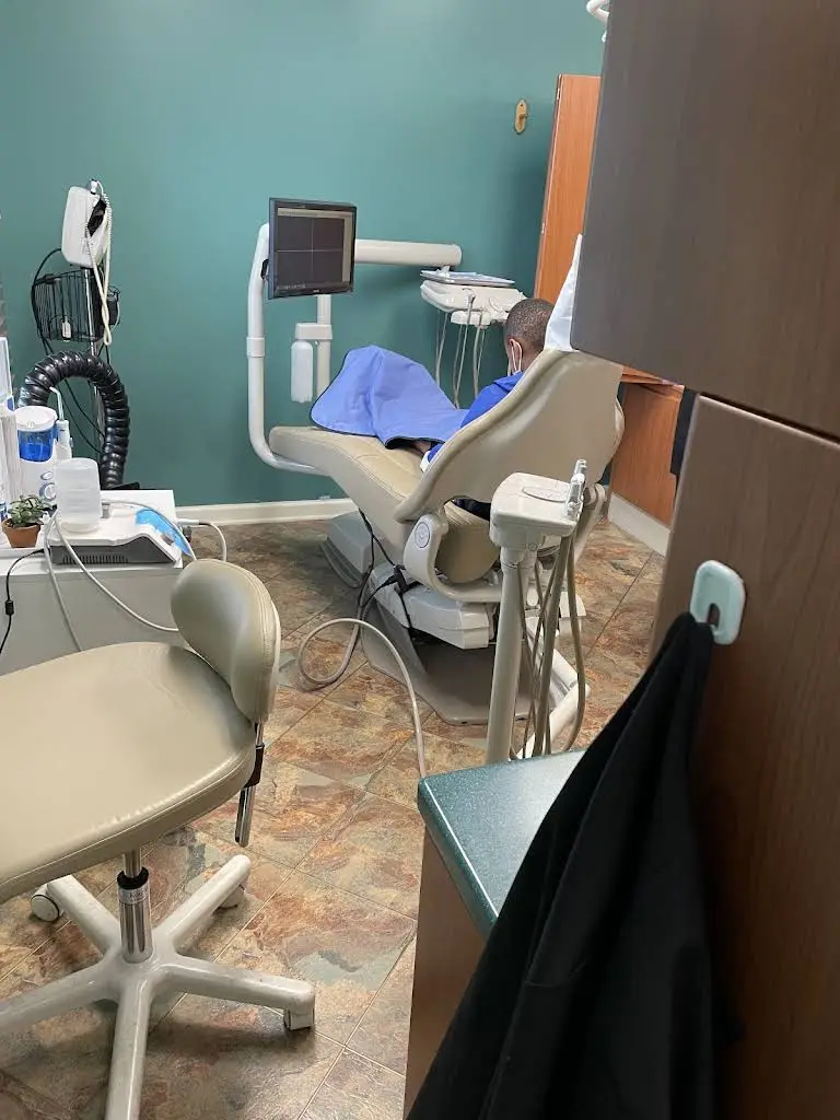 Harrisonburg Dental Associates - Dr. Ken Copeland DDS