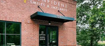 Confident Smiles & Implants