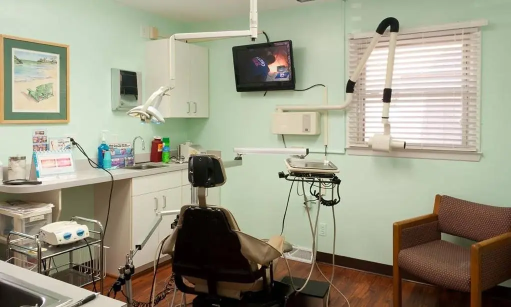 Lyndhurst Dental Associates