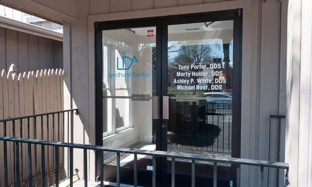 Lyndhurst Dental Associates