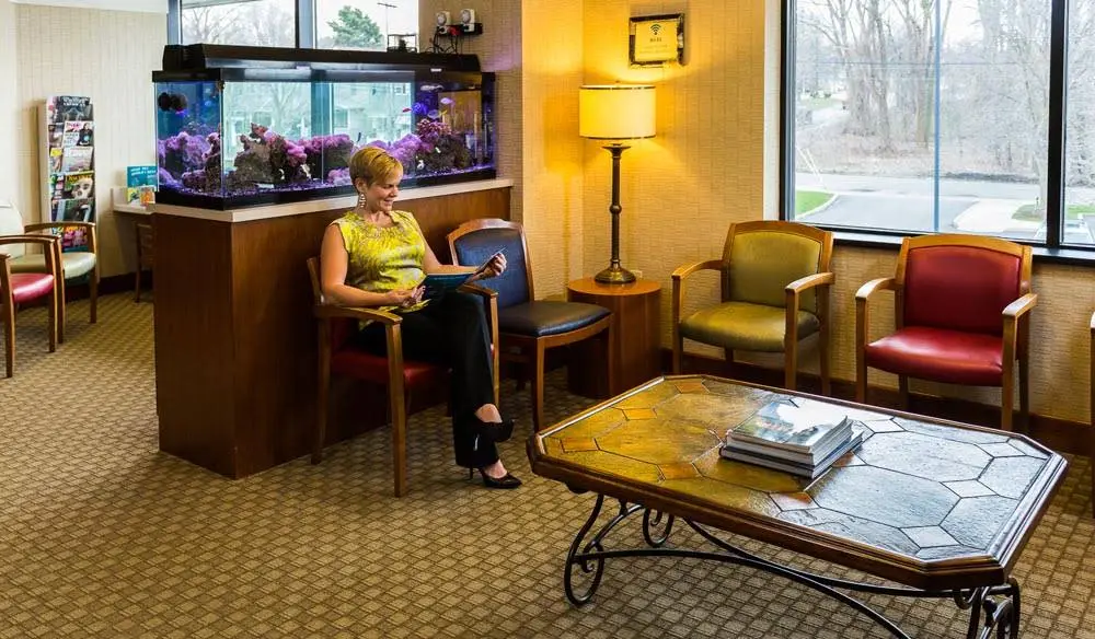 Dr. Lee J. Simon, DDS