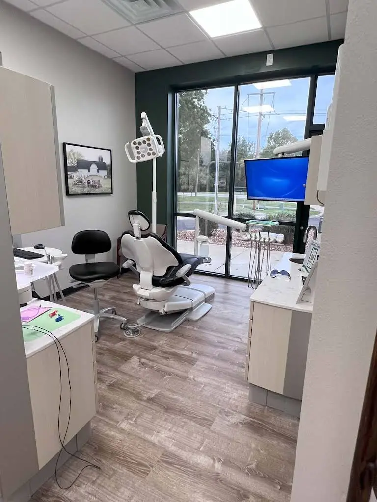 Northside Family Dentistry - Professional dental clinic exterior with modern facilities